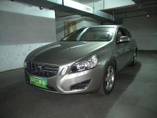 廈門中型車二手車選購指南 市場、報價與第一車網(wǎng)解析